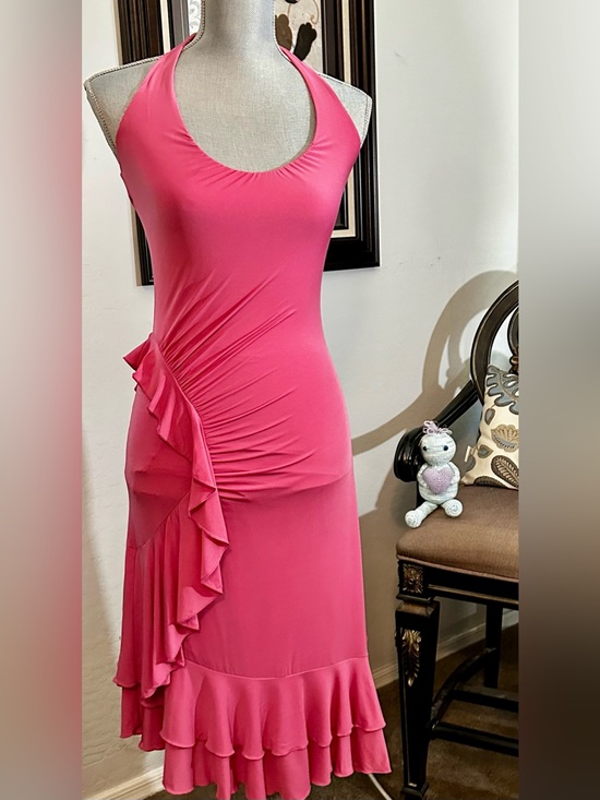 BCBGMaxAzria Dresses & Skirts - Vtg Y2K BCBGMaxAzria Hot Pink Ruffle
Halter Dress.